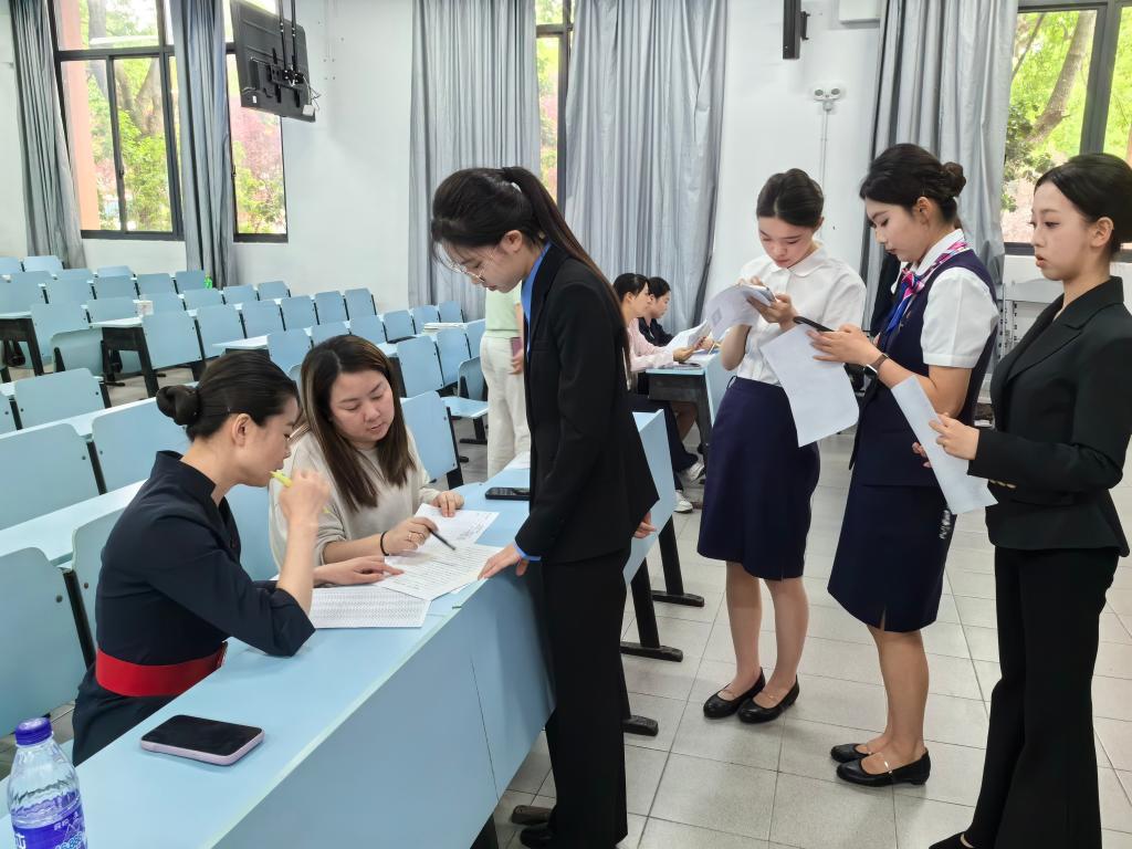 在真实岗位上锤炼技能